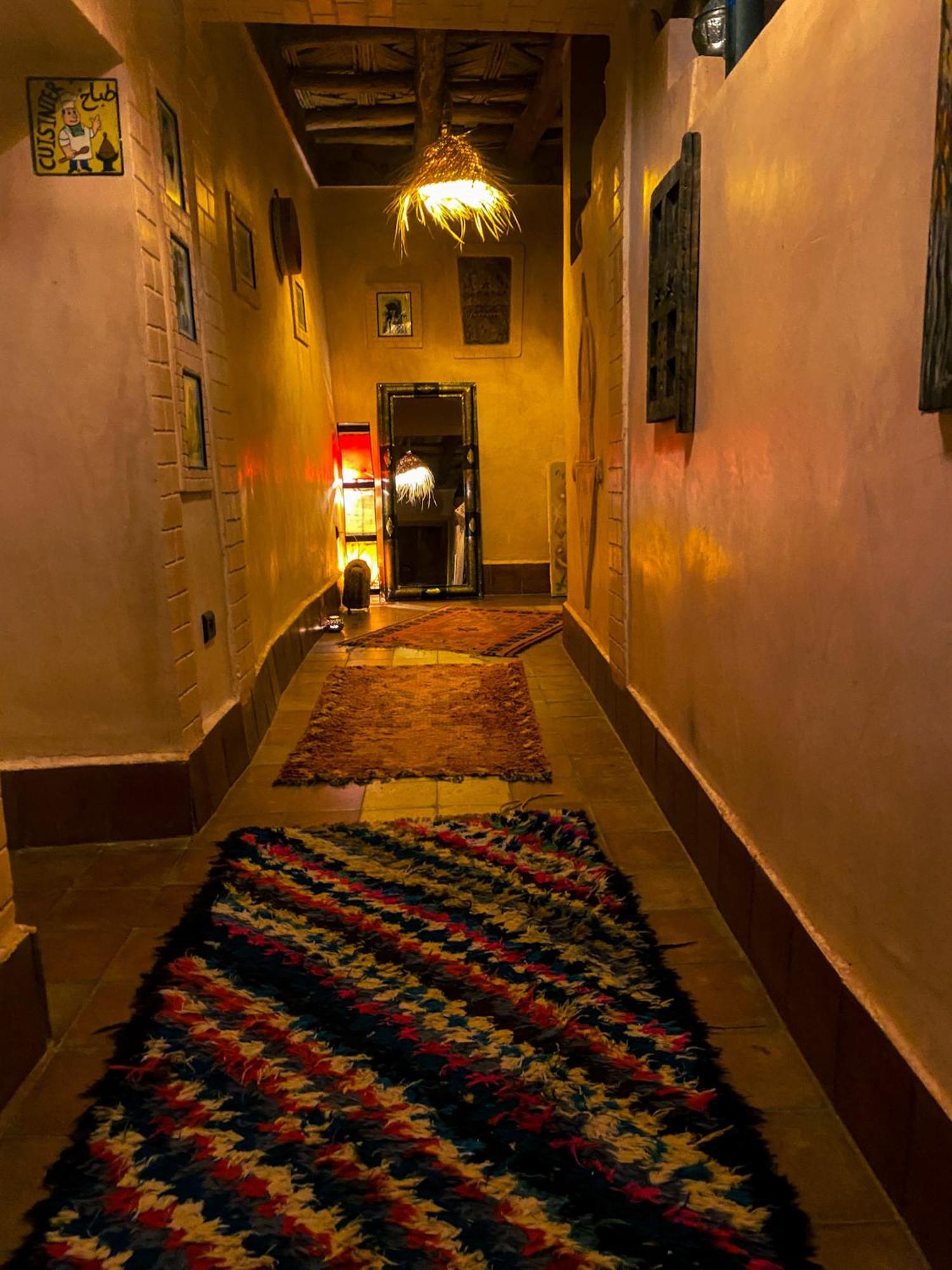 עיט בן האדו Ayouze Auberge מראה חיצוני תמונה