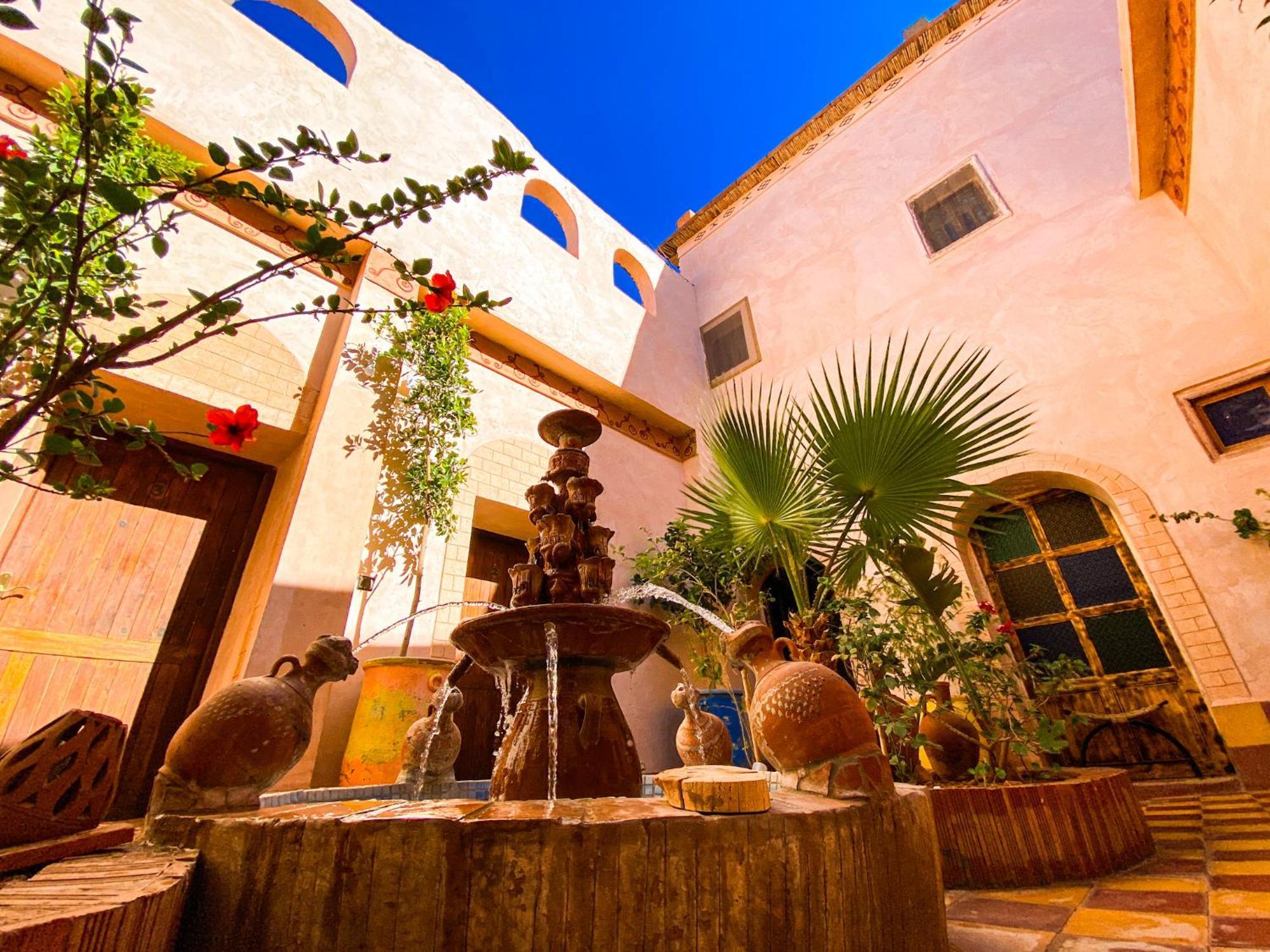 עיט בן האדו Ayouze Auberge מראה חיצוני תמונה